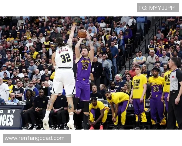 东契奇续约洛杉矶湖人