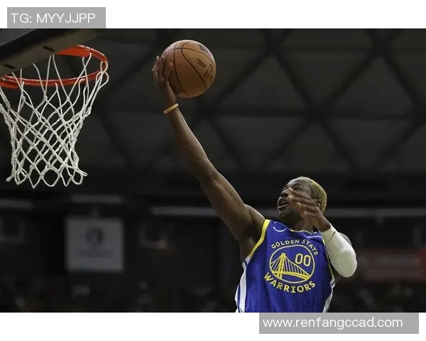 从合同纠纷到蜕变：库明加篮板持球进步成勇士中坚