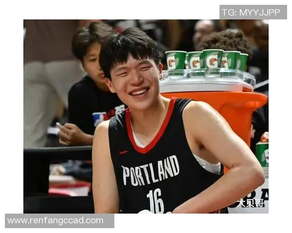 李凯尔：杨瀚森的技术让我想起约基奇，他正在适应要保持耐心