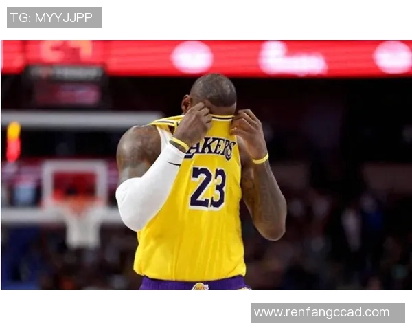 场均33.4分11.9篮板！明天雄鹿客战黄蜂 字母哥出战成疑