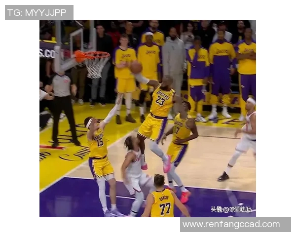 詹姆斯送出助攻 文森特底角三分命中 詹姆斯送出助攻 文森特底角三分命中