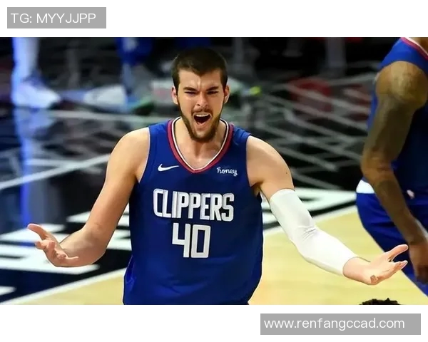 快船祖巴茨没有了去年的心气了，去年打的其实非常好，联盟前五大C有点牵强的话，前七绝对够了