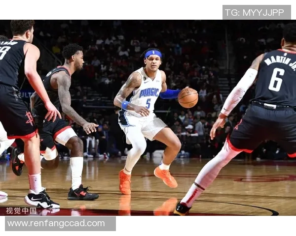 德里克-奎因全场10投5中，得到10分13篮板5助攻